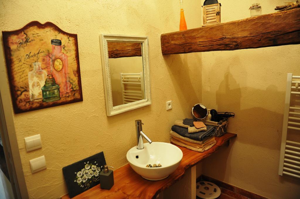 Chambres D'Hotes Le Puits D'Amour Mirandol-Bourgnounac Ngoại thất bức ảnh