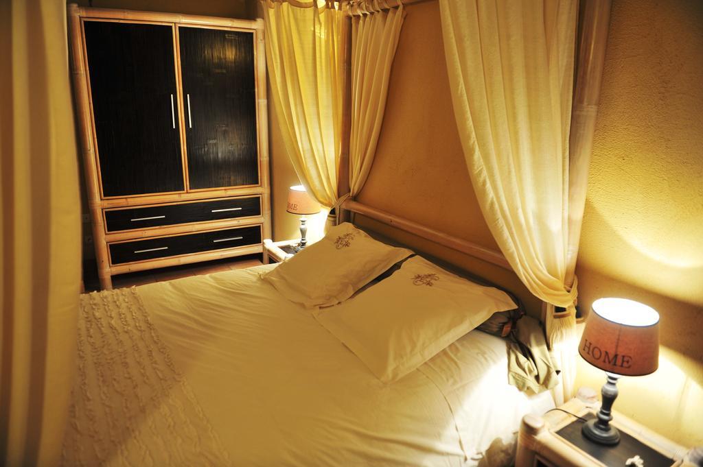 Chambres D'Hotes Le Puits D'Amour Mirandol-Bourgnounac Ngoại thất bức ảnh